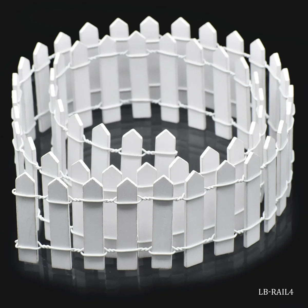 Model Farmhouse Border Big White 90CMX5.5CM LB-RAIL4