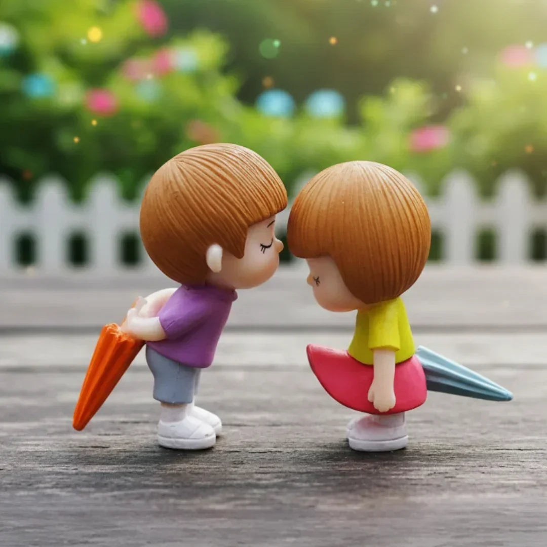 Miniatures Couple Cute Boy & Girl (2pcs) Pack of 1