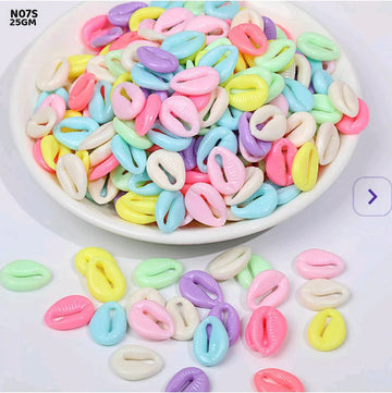 N07S Craft Beads Plastic 25Gm