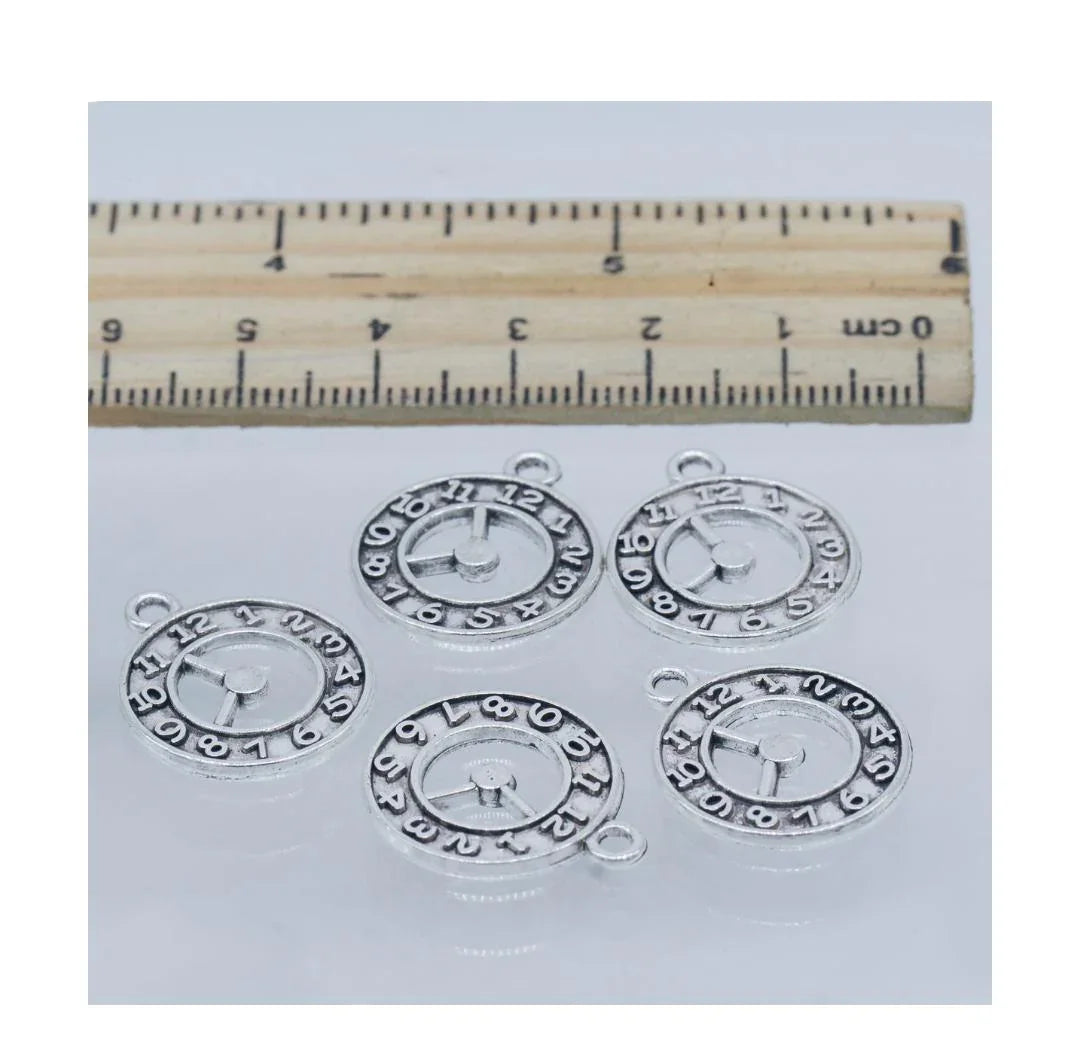 Metal Craft Fitting 5 Pics Number Clock MC-1617