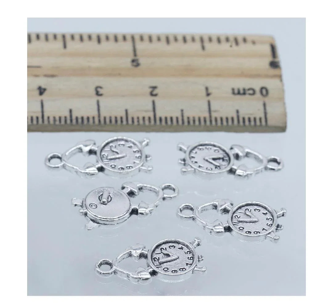 Metal Craft Fitting 5 Pics Wall Clock MC-2977