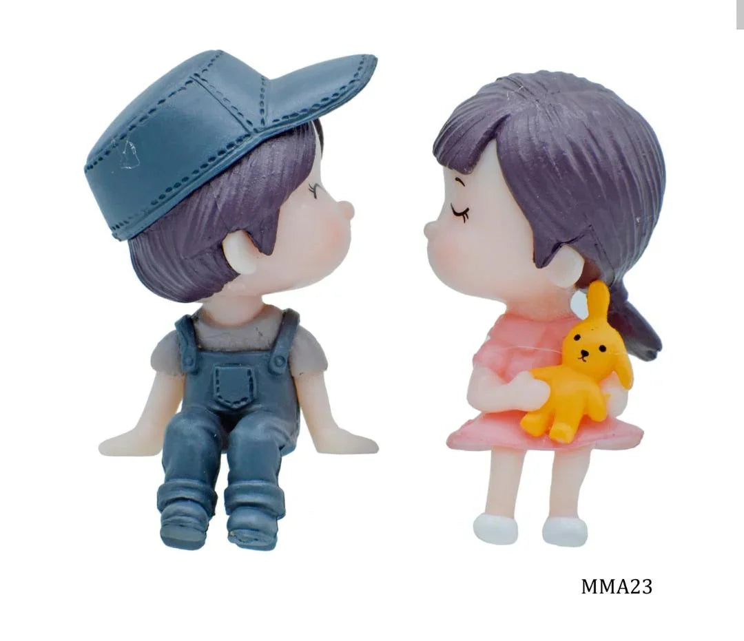 Miniature Model Sitting couple (C0536-3/4) MMA23