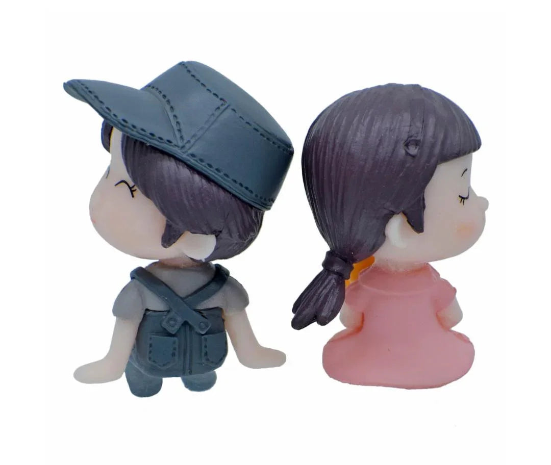 Miniature Model Sitting couple (C0536-3/4) MMA23