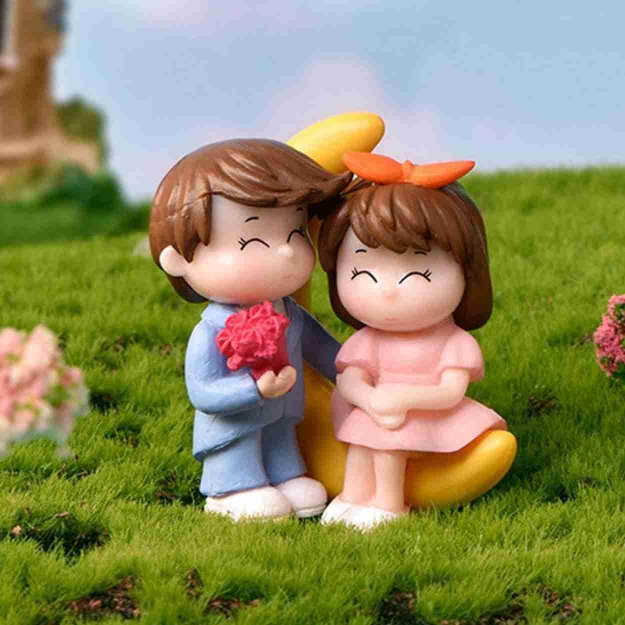 Miniature Model Mtrc179B 1 Set Of Couple
