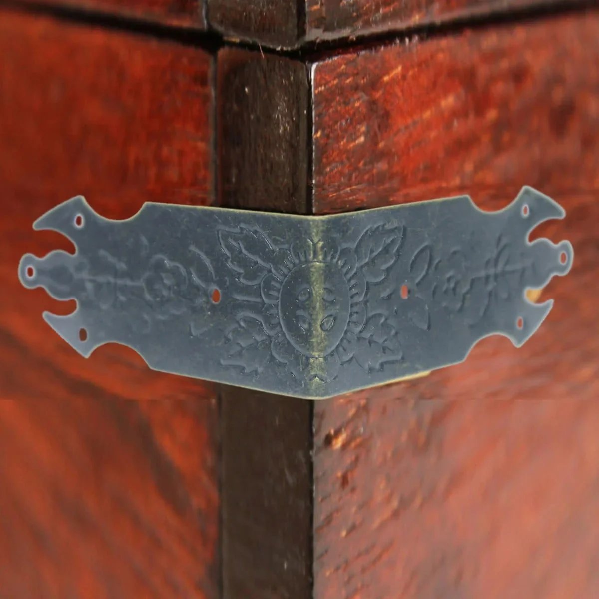 jags-mumbai Pendant "Craft Fitting Corner Side Metal 4pcs CB015 - Reliable and Versatile Metal Corners for Crafting Projects"