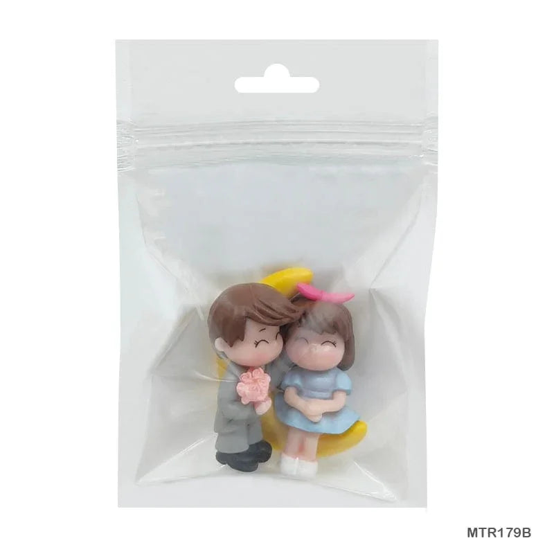 MG Traders 1 Miniature Miniature Model Mtrc179B 1 Set Of Couple