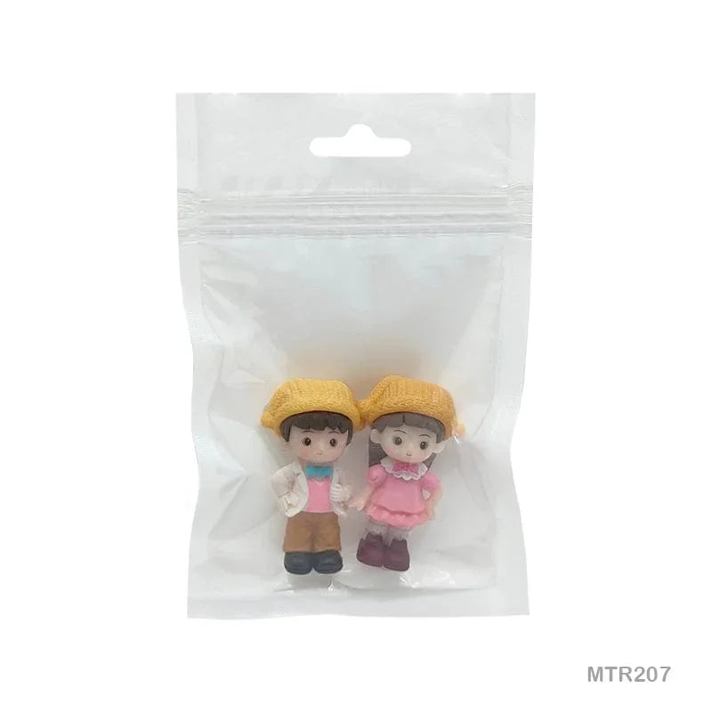 MG Traders 1 Miniature Miniature Model Mtrc207 (1 Set Of Couple)