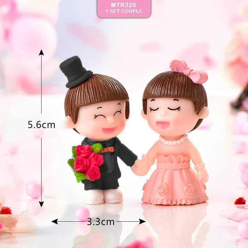 MG Traders Miniature Miniature Model Mtrc325A 1 Set Of Couple
